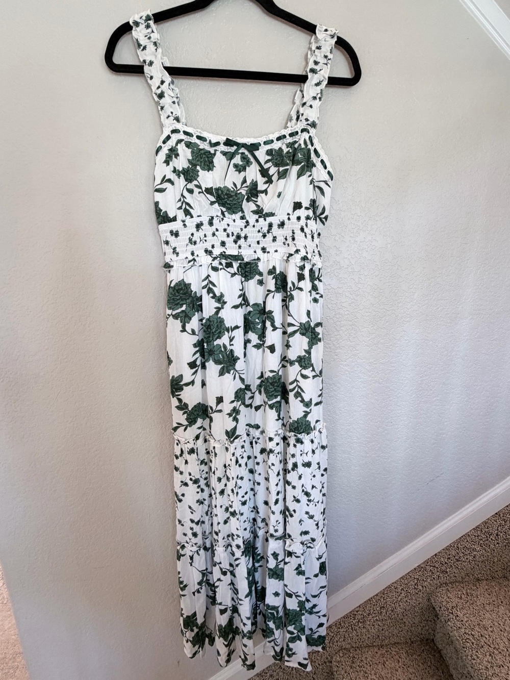 Inspired Hearts White Green Floral Tiered Maxi Dress Size L